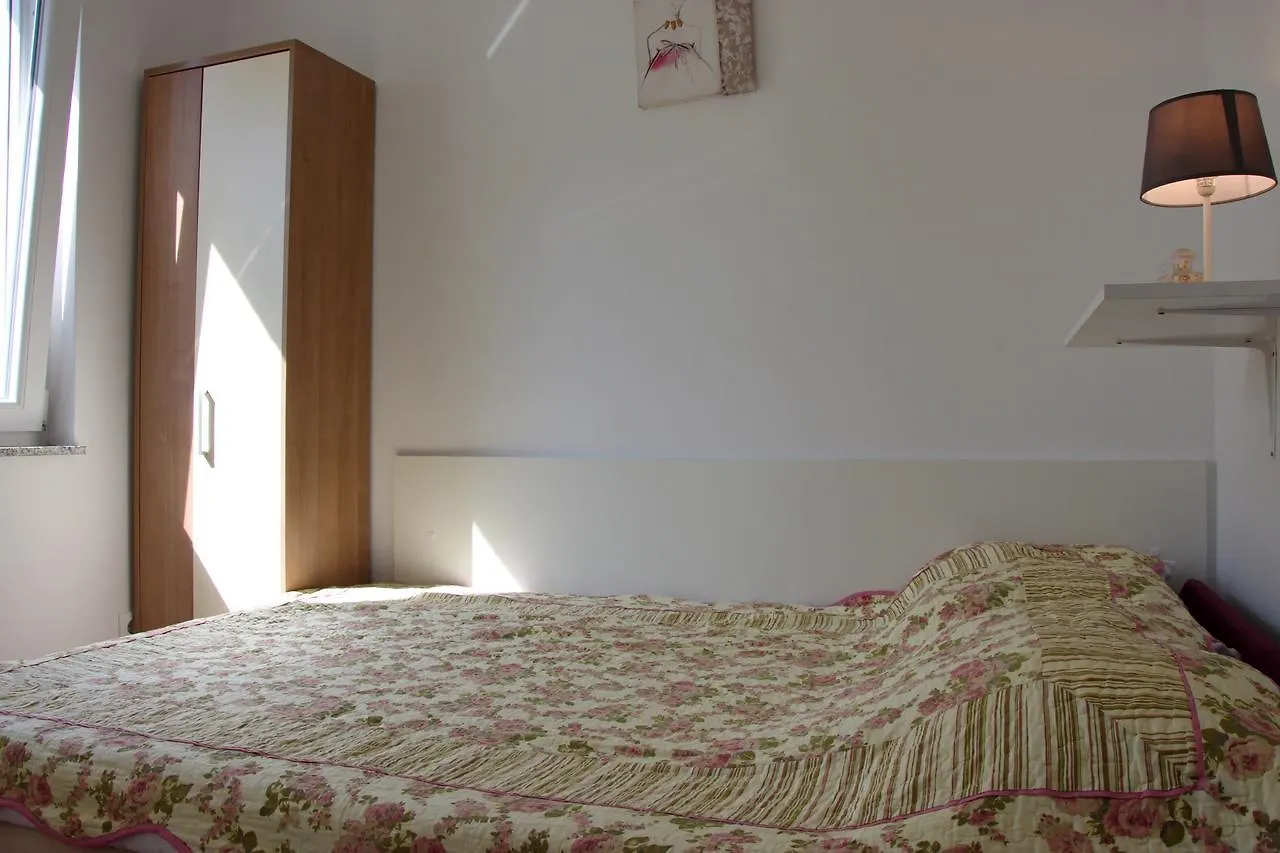 Apartments Sv. Jelena 1 Pag Town