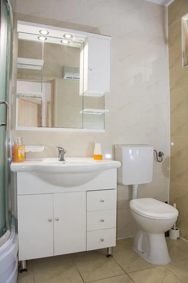 Apartments Sv. Jelena 1 Pag Town